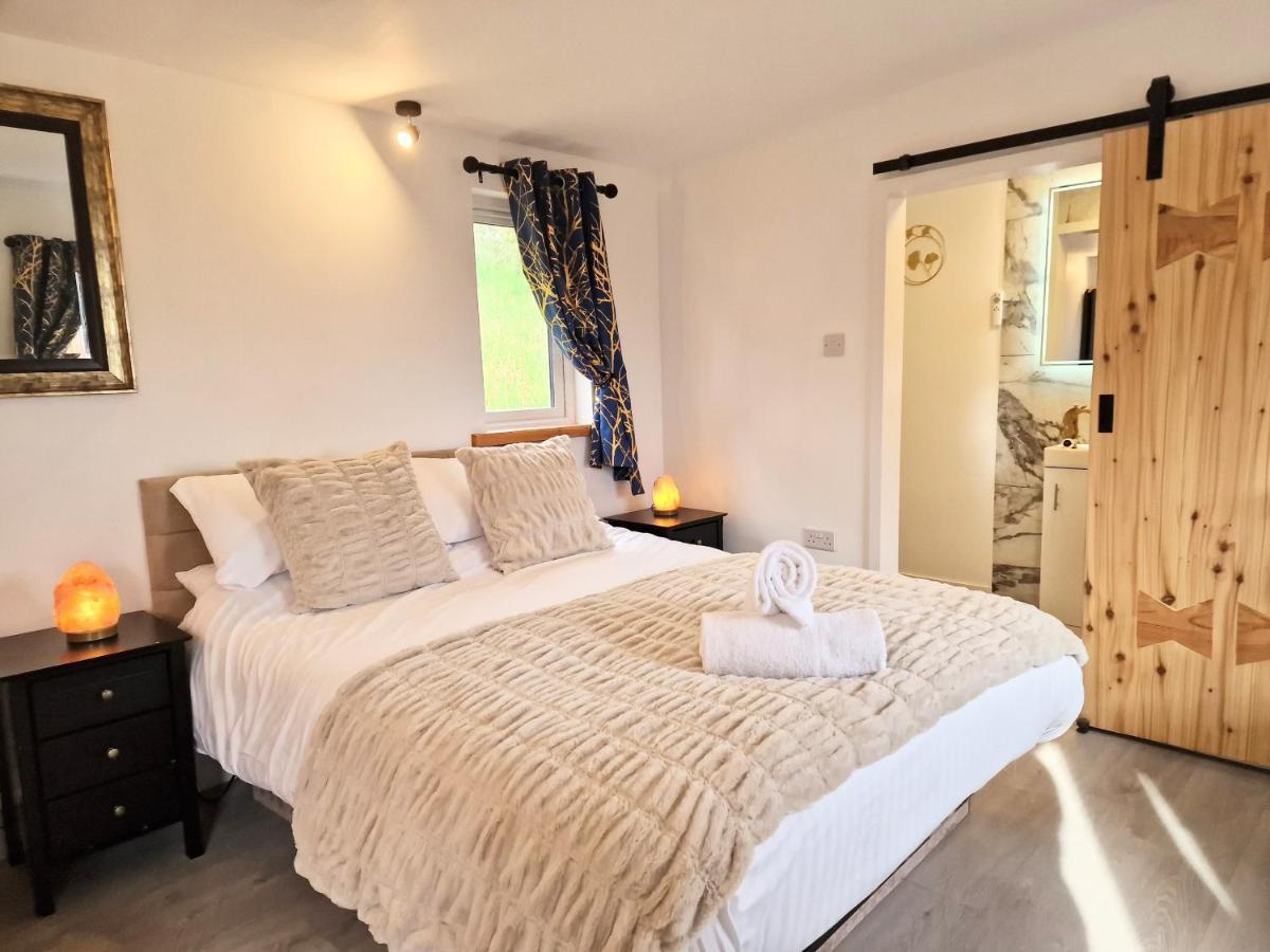 Kaoglen Lodge - Fawn Pod - Hot Tub - Dogs - Pitlochry - Luxury Blairgowrie and Rattray ภายนอก รูปภาพ