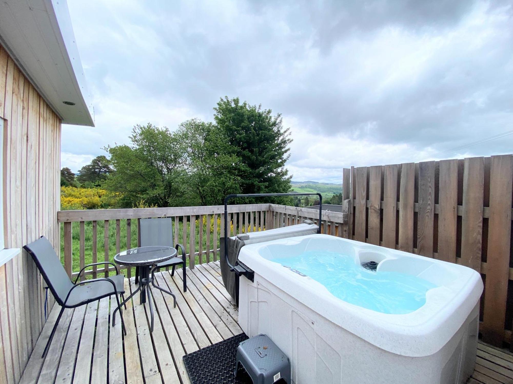 Kaoglen Lodge - Fawn Pod - Hot Tub - Dogs - Pitlochry - Luxury Blairgowrie and Rattray ภายนอก รูปภาพ
